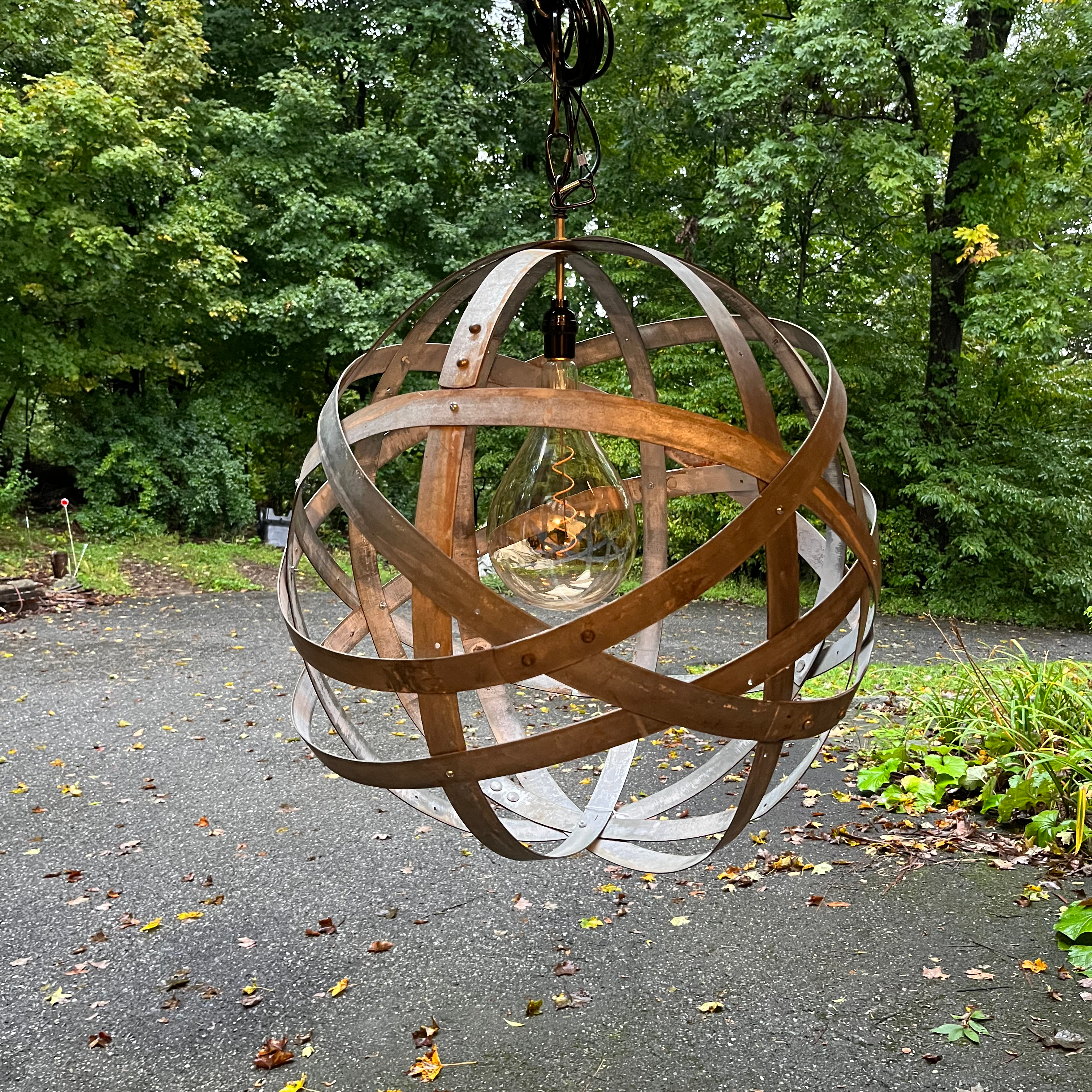metal-round metal-round